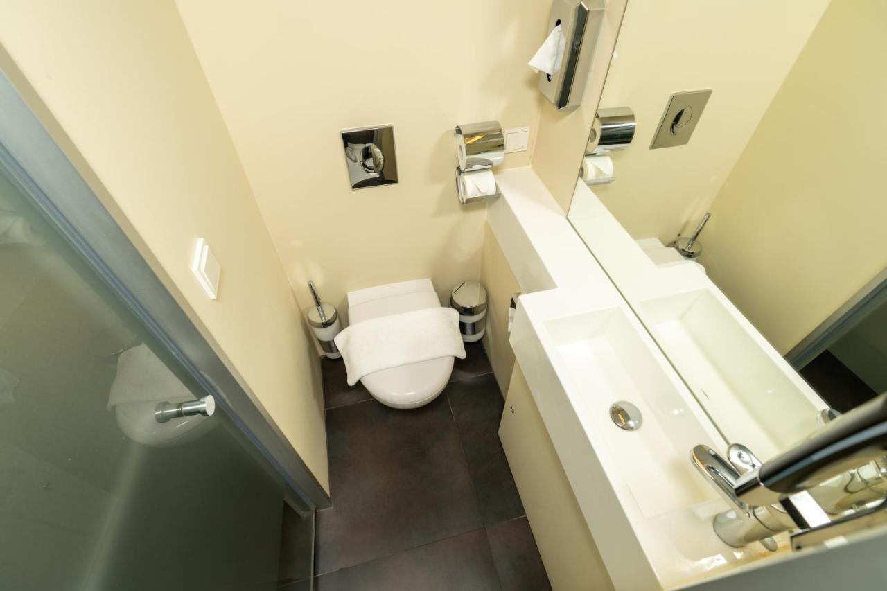 Hotel Duesseldorfer Hof Frankfurt am Main Ngoại thất bức ảnh